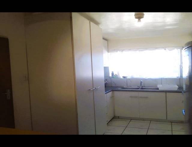 2 BEDROOM APARTMENT FOR SALE IN SYDENHAM